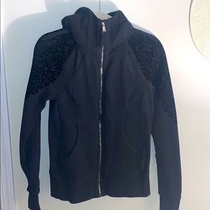 lululemon Zip Up Hoodie. Black with Velvet.